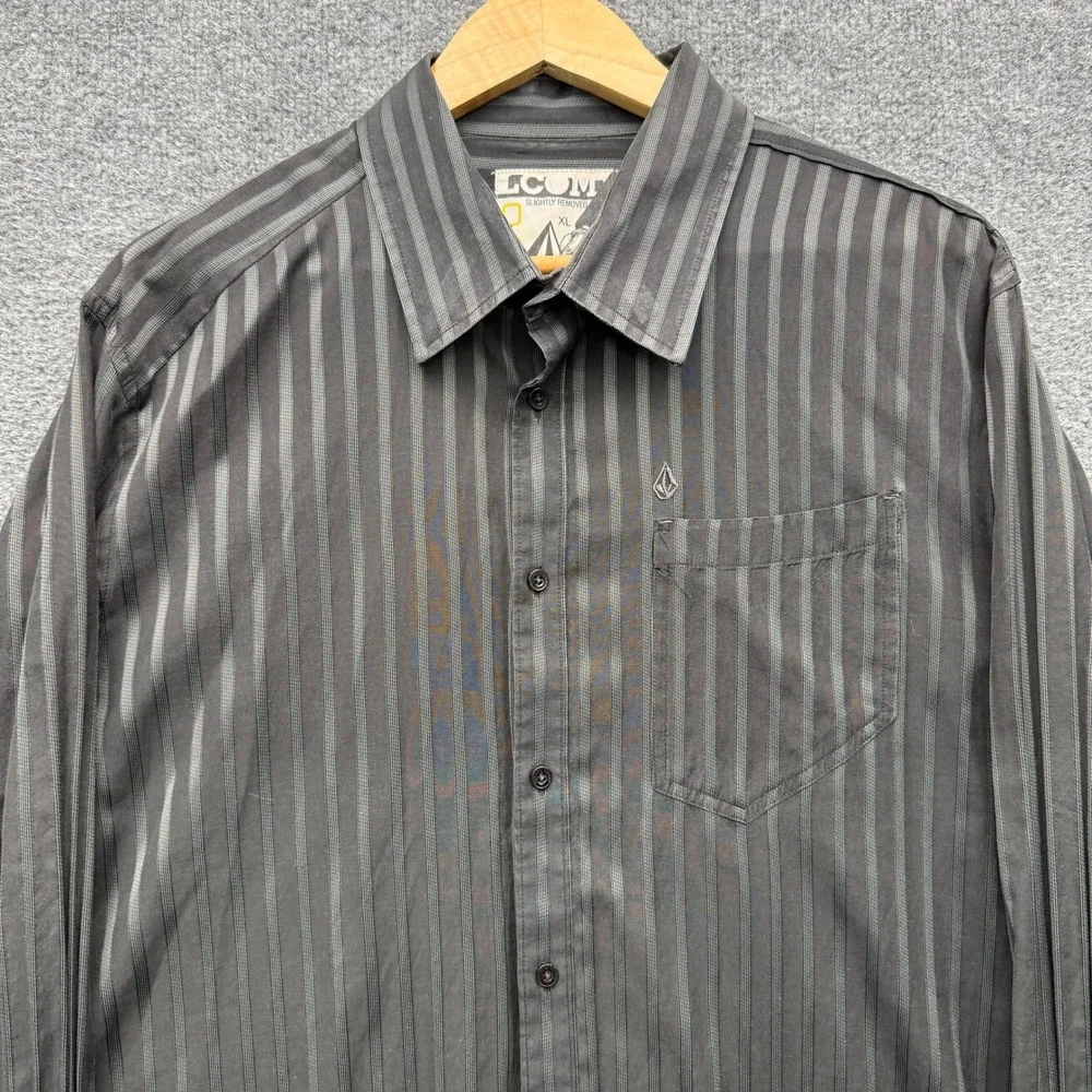 Volcom Slightly Removed Button Shirt Mens XL Black Gray Long Sleeve Casual‎
